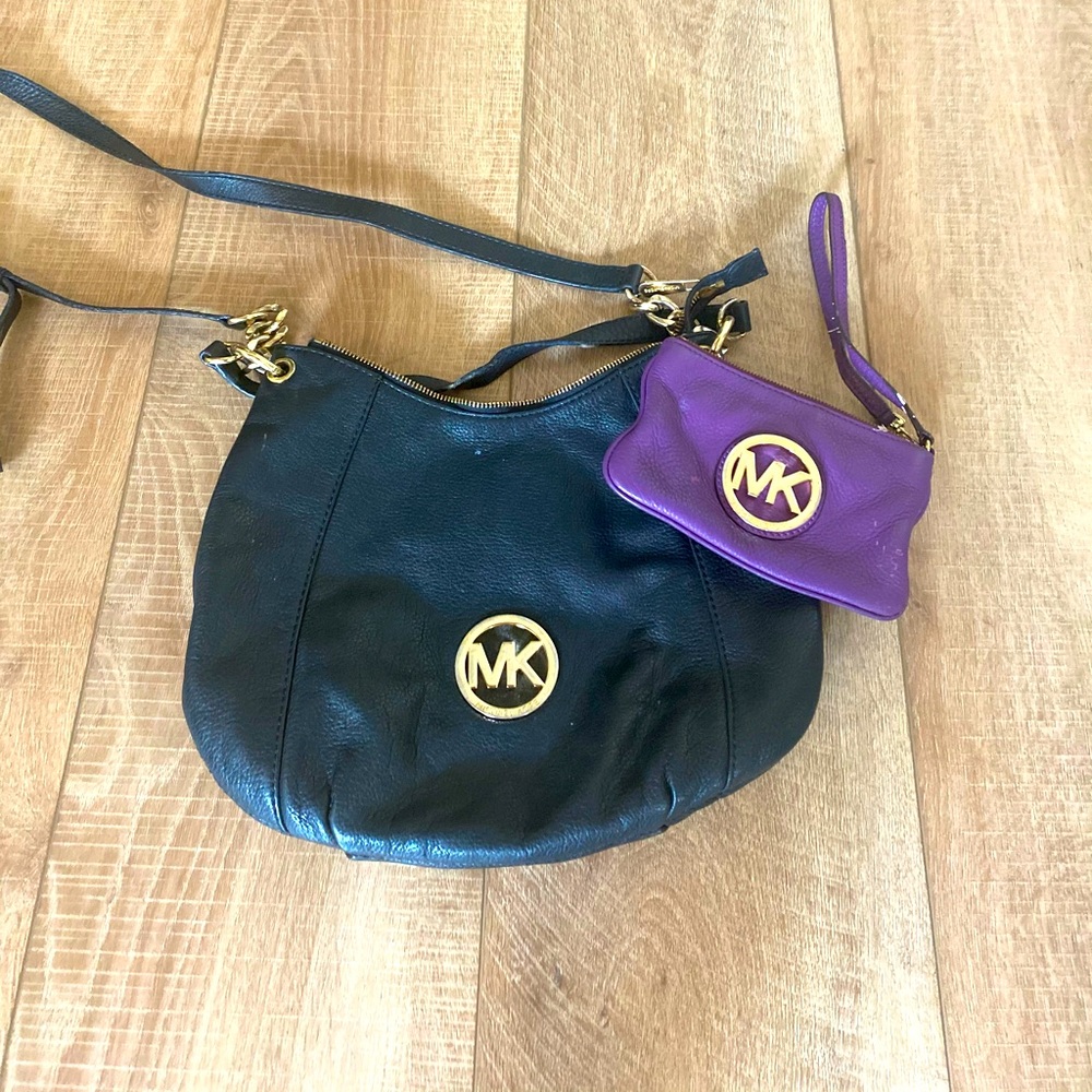 Michael Kors purse and wristlet